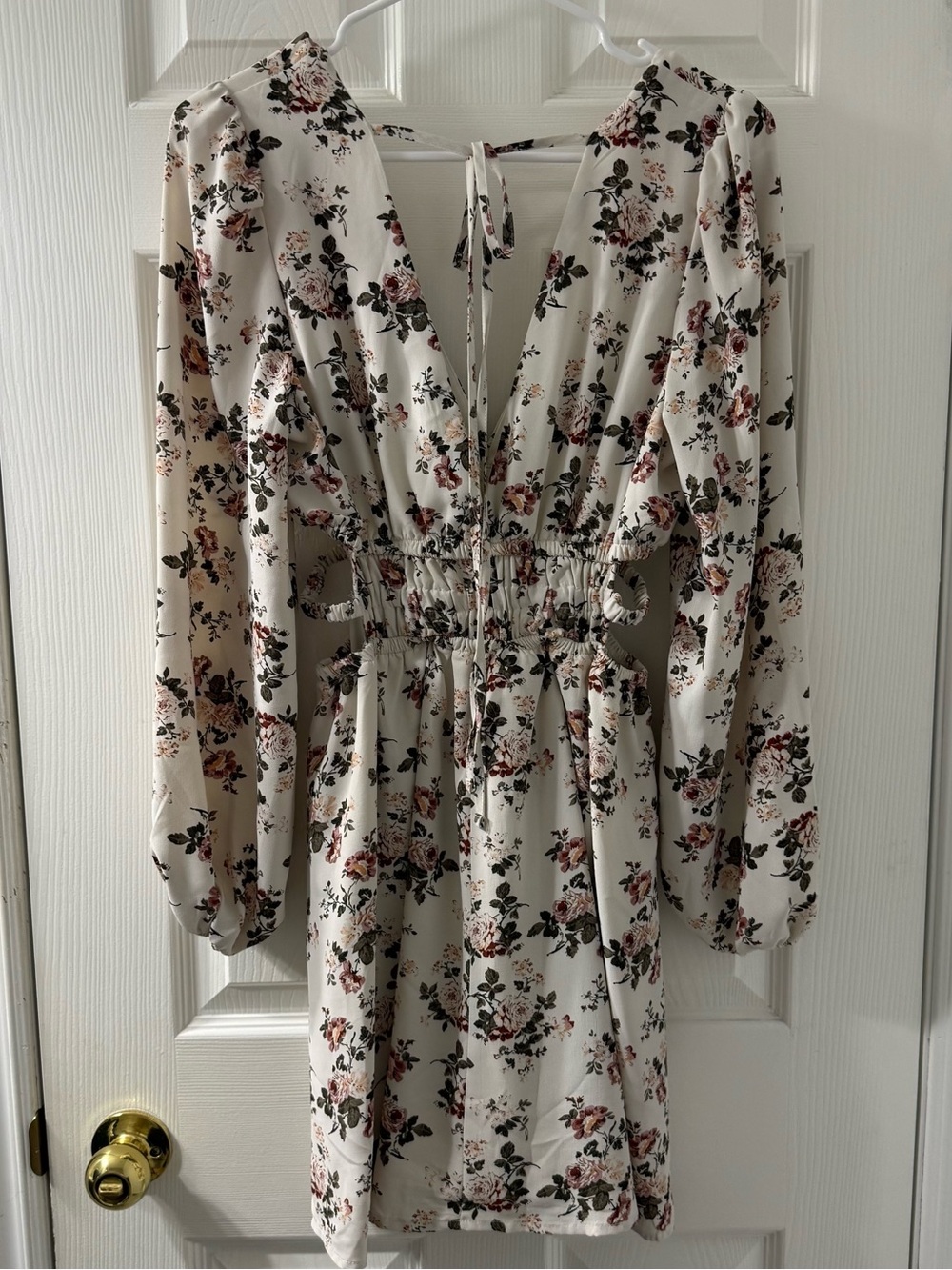 Forever 21 Cream Floral Mini Dress